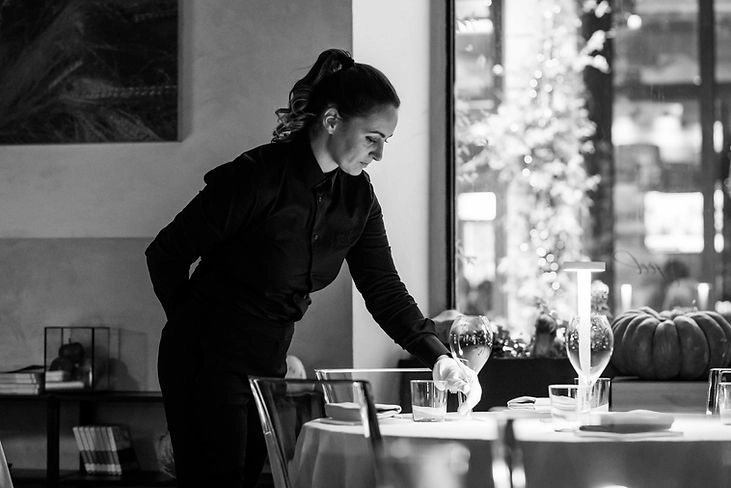 Ресторан Feel Como в Комо: Итальянская кухня , Морепродукты , Паста , Десерты , Напитки ,