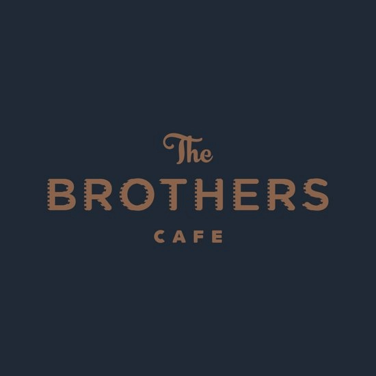 КафеThe Brothers в Комо: Итальянская кухня , Десерты , Напитки , Кафе ,