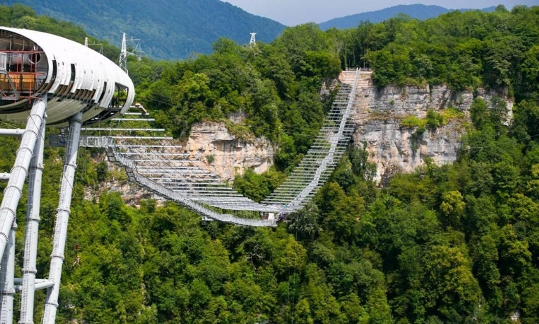 Парк аттракционов Skypark в Адлере: Прыжок, Адреналин, Высота, Экстим, Веревочный Парк, Достопримечательность,