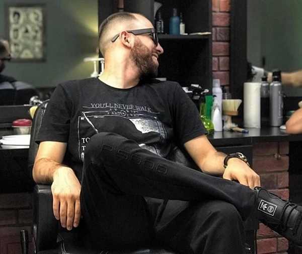 Барбершоп Black Barber Shop Center в Майкопе: Детская Стрижка, Волосы, Борода, Причёска, Парикмахерская,