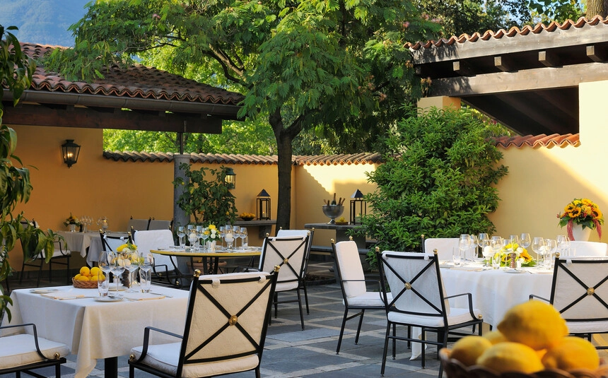 Ресторан Locanda Barbarossa в Комо: Итальянская кухня, Морепродукты, Пицца , Напитки, Десерты ,