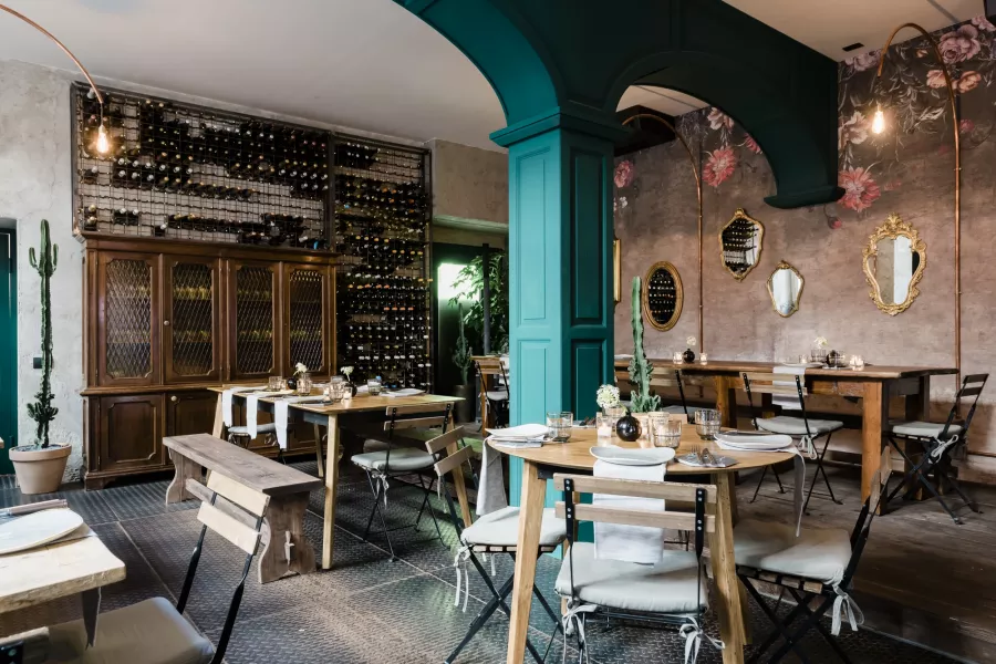 Ресторан Figli Dei Fiori Restaurants в Комо: Итальянская кухня , Европейская кухня , Напитки , Десерты ,