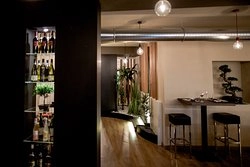 Ресторан I-SUSHI в Комо: Морепродукты , Японская кухня , Роллы и суши , Азиатская кухня ,