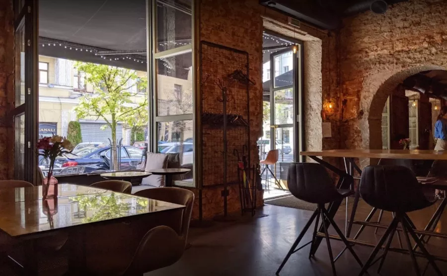 Кафе Michel в Минске: Еда, Заказ столиков, Заказ навынос, Летняя терраса, Кафе, Европейская кухня, Авторская кухня,