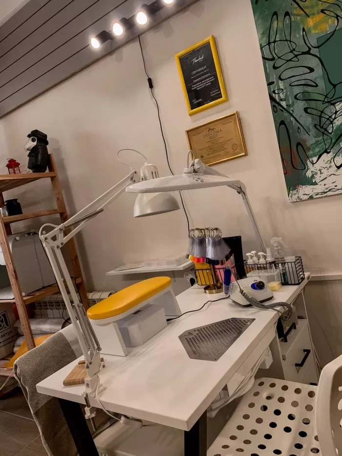 Ногтевая студия "Savanna Nailart".