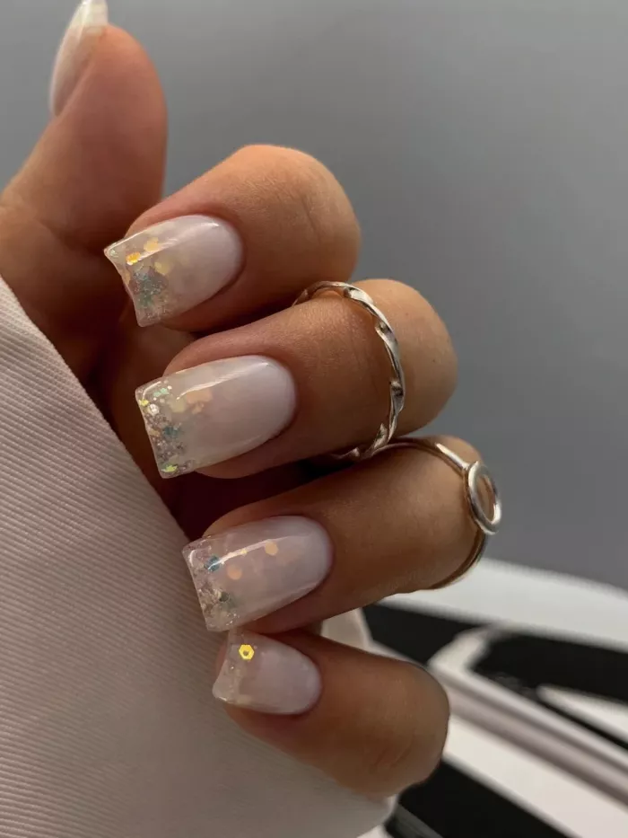 Ногтевая студия "Savanna Nailart".