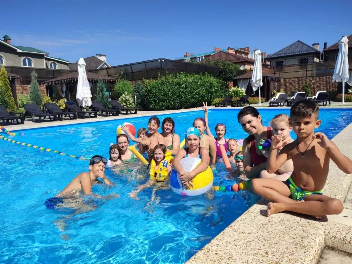 Семейная школа "Достояние" на Пономаренко.