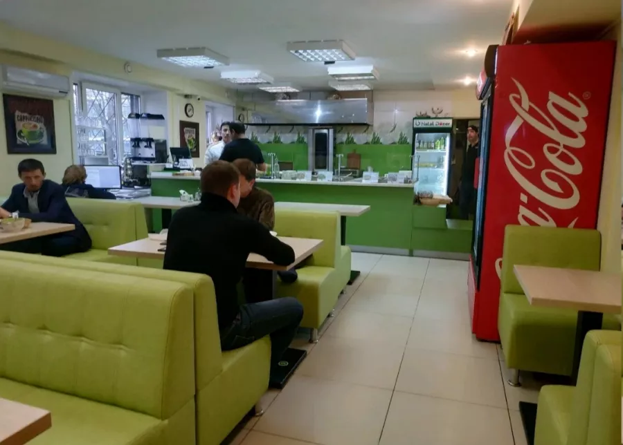 Кафе Halal Döner в Минске: Арабская кухня, Бизнес-ланч, Заказ навынос, Проведение банкетов, До 35 мест, Оплата картой, Наличный расчёт, Оплата через банк, Восточная кухня,