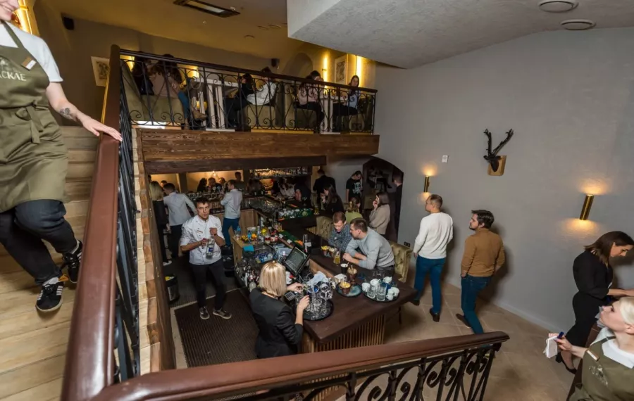 Бар Lidbeer Bar Легенда в Минске: Пивной бар, Европейская кухня, Бизнес-ланч, Заказ столиков, Танцпол, Оплата картой, Оплата через банк, Наличный расчёт, Винная карта,