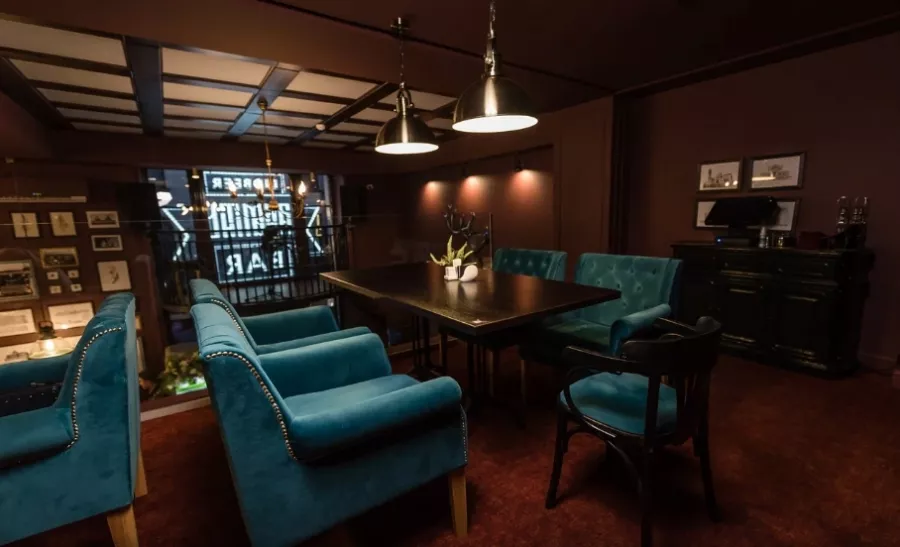 Бар Lidbeer Bar Аксамітны в Минске: Пивной бар, Заказ столиков, До 50 мест, VIP-зал, Наличный расчёт, Винная карта, Оплата картой, Можно с собакой, Летняя терраса,