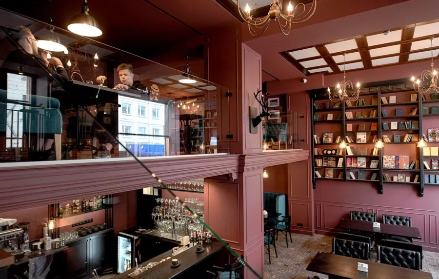 Бар Lidbeer Bar Аксамітны в Минске: Пивной бар, Заказ столиков, До 50 мест, VIP-зал, Наличный расчёт, Винная карта, Оплата картой, Можно с собакой, Летняя терраса,