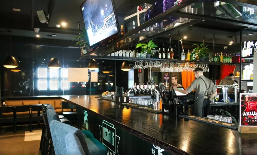 Бар Lidbeer Bar Цёмны в Минске: Пивной бар, Заказ столиков, До 65 мест, Глинтвейн, Оплата картой, Наличный расчёт, Винная карта, Пицца, Паста, Летняя терраса,