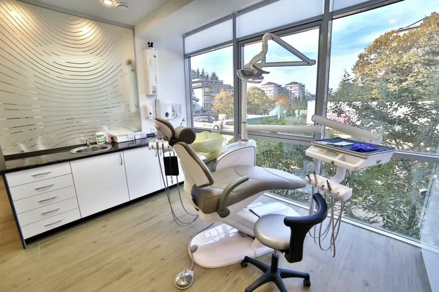 Клиника SimClinic в Сочи: Лечение зубов, Виниры, Брекеты, Dentistry,