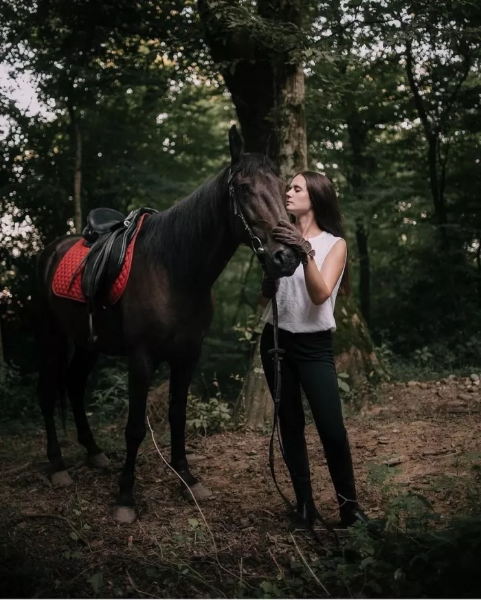 Конные прогулки "Казачий клуб" в Хосте.