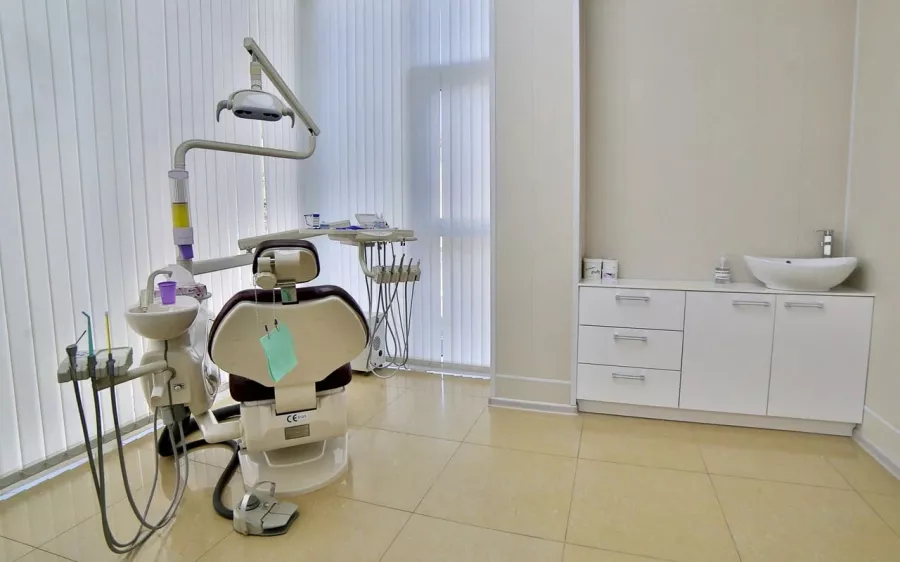 Стоматологическая клиника Panorama Dental в Сочи: Лечение зубов, Брекеты, Виниры, Установка имплантов, Зубы,