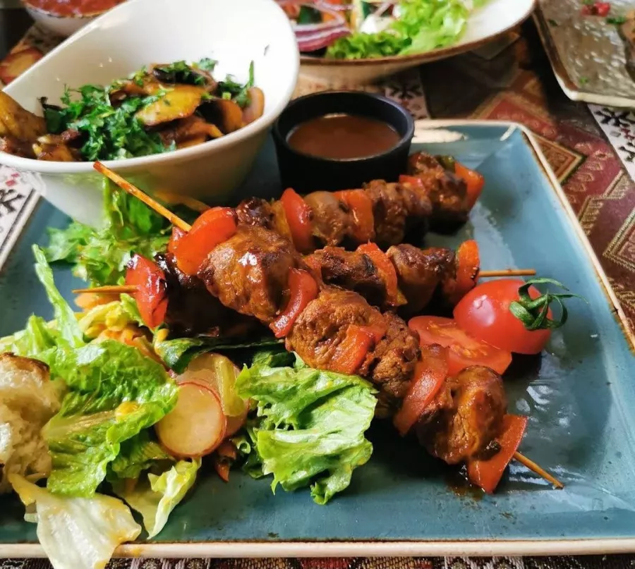 Ресторан Старый Город в Краснодаре: Ресторан, Вкусно, Напитки, Стейки, Супы, Кафе,