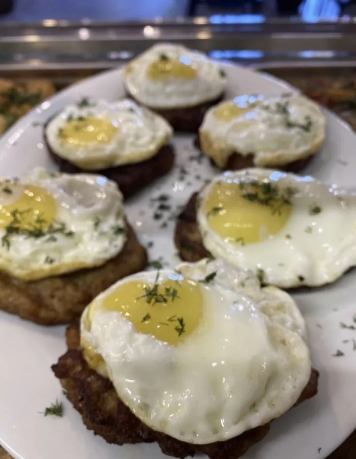 Столовая Таверна в Сочи: Столовая, Домашняя кухня , Завтрак , У моря, Мясо на мангале, Рыба на мангале, Пгт Сириус,