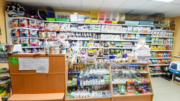 Зоомагазин "Два кота" на Белоусова.