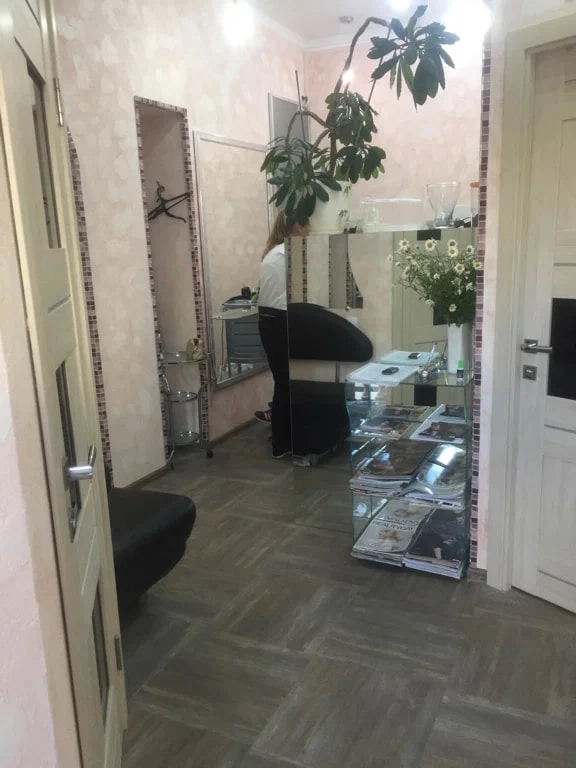 Салон красоты "Колибри".