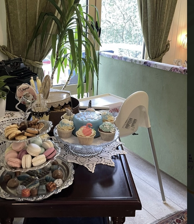 Ресторан Оливье в Сочи: Итальянская кухня, Европейская кухня, Салаты, Мясо на гриле, Шашлык, Детское меню, Завтрак,