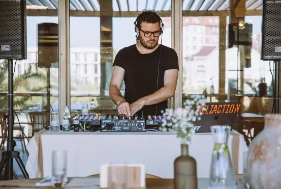 Ресторан Fino Bistro в Адлере: Европейская кухня, Завтраки, Летняя веранда, Заказ на вынос, Винный ресторан, Бизнес-ланч,