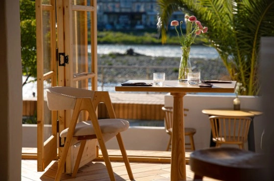 Ресторан Fino Bistro в Адлере: Европейская кухня, Завтраки, Летняя веранда, Заказ на вынос, Винный ресторан, Бизнес-ланч,