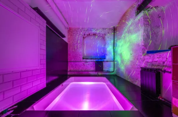 Cтудия загара и ухода за телом "Meyzer Tanning Atelier".