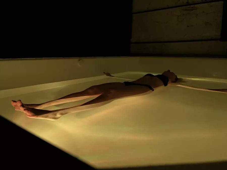 Cтудия загара и ухода за телом Meyzer Tanning Atelier в Москве: Солярий, Моментальный загар, LPG массаж, Флоатинг, СПА, Массаж, Массаж лица, Обертывание, Ресницы, Брови, Афрокудри, Депиляция,
