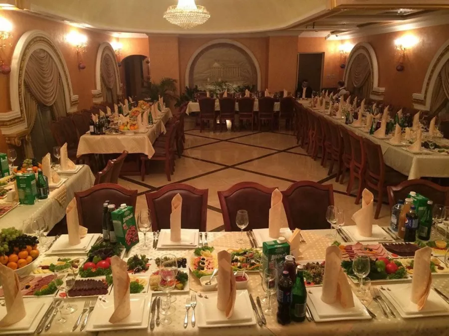 Ресторан АРИН-БЕРД в Краснодаре: Стейки, Красиво, Ресторан, Уютно, Вкусно, Напитки, Европейская кухня,