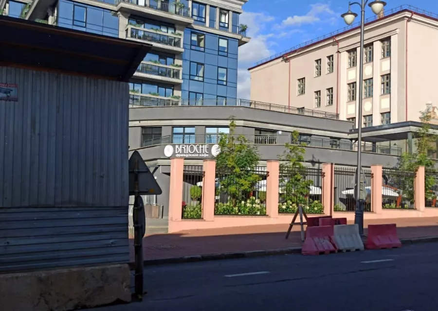 Кафе Brioche Buffet в Минске: Еда, Заказ столиков, Летняя терраса, Наличный расчёт, Французская кухня, Можно с животными, Заказ навынос, Проведение банкетов, Кафе, Оплата картой,