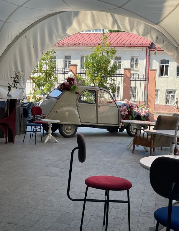 Кафе Brioche Buffet в Минске: Еда, Заказ столиков, Летняя терраса, Наличный расчёт, Французская кухня, Можно с животными, Заказ навынос, Проведение банкетов, Кафе, Оплата картой,