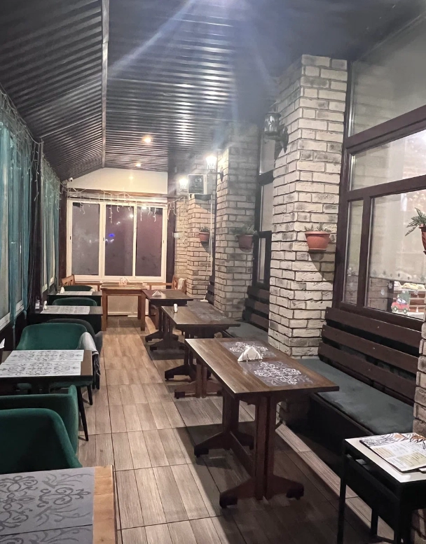 Кафе Пекаридзе в Минске: Авторская кухня, Бизнес-ланч, Летняя терраса, До 24 мест, Оплата картой, Наличный расчёт, Винная карта, Грузинская кухня, Проведение банкетов,