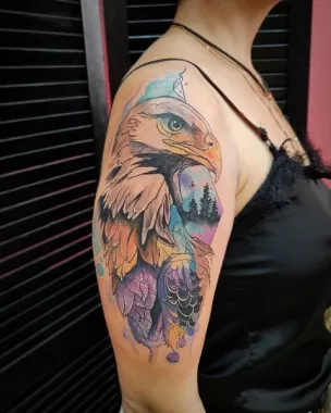 Тату-салон "Tattoo Bolt Crew".