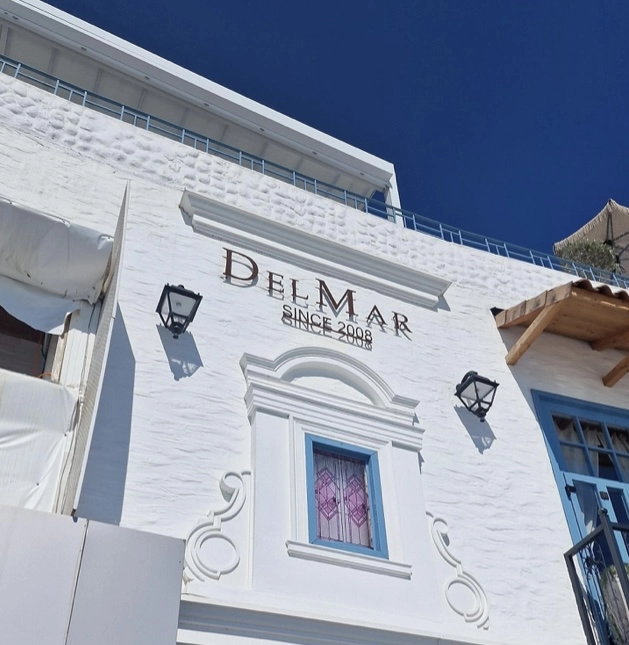 Ресторан Del Mar в Сочи: Вид на море, Можно с собакой, Пицца, Летняя терраса, Мидии, Морепродукты,