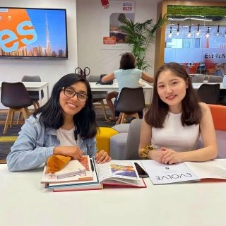 Языковая школа English Studies Dubai в Дубаи: Групповые занятия, Помощь, Курсы, Учимся,