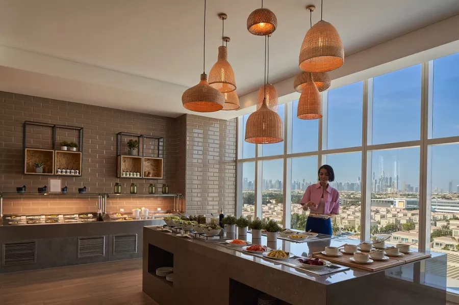 Отель Novotel Jumeirah Village Triangle4* в Дубаи: Роскошный дизайн , Отель с видом , Открытый бассейн , Спа-центр , Детская площадка ,