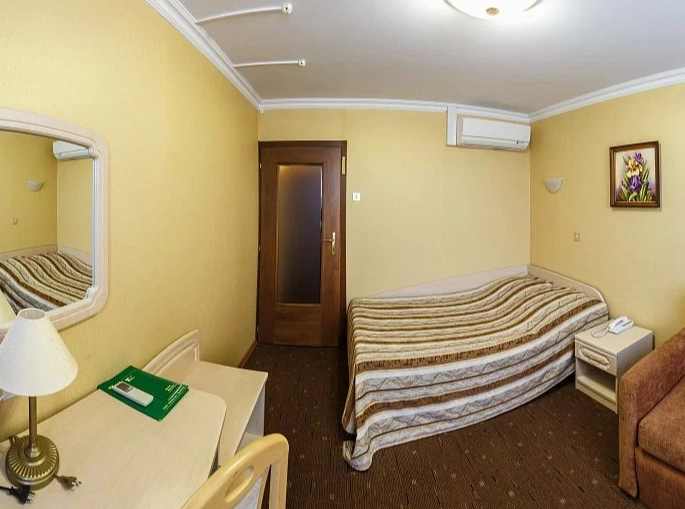 Гостиничный комплекс Юбилейный 3* в Минске: Конференц-залы, 241 номер, Наличный расчёт, Оплата через банк, Бар, Ресторан, Пандус, Оплата картой,
