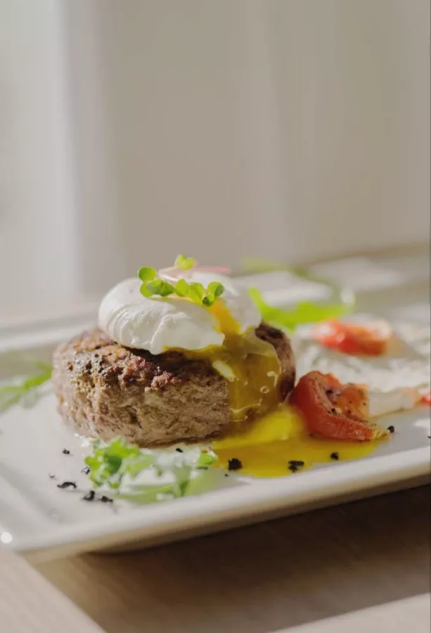 Ресторан Атмосфера в Краснодаре: Европейская кухня, Авторская кухня, Салаты, Десерты, Ресторан, Уютно, Вкусно, Красиво, Банкетный зал,