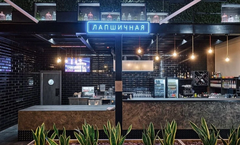 Бар-лапшичная Noodles на проспекте Машерова в Минске: Лапшичные, Тайская кухня, Бизнес-ланч, Можно с собакой, До 40 мест, Наличный расчёт, Винная карта, Паназиатская кухня, Японская кухня, Детское меню, Оплата картой,