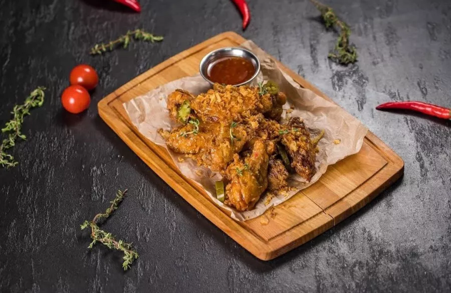 Бар Хмельной повар в Краснодаре: Напитки, Алкоголь, Бар, Вкусно, Уютно, Пицца, Бургеры, Европейская кухня,