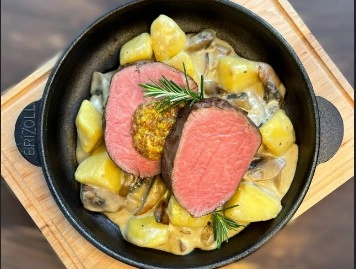 Кафе Patio в Адлере: Итальянская кухня, Кавказская кухня, Пиццерия, Терраса, Живая музыка, Европейская кухня, Бизнес-ланч,