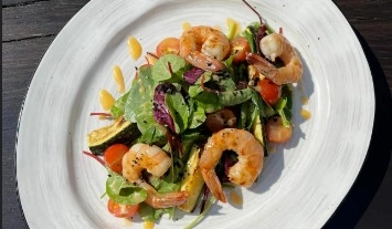 Кафе Patio в Адлере: Итальянская кухня, Кавказская кухня, Пиццерия, Терраса, Живая музыка, Европейская кухня, Бизнес-ланч,