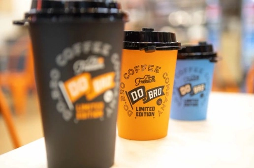 Кофейня Do.Bro Coffee в Адлере: Кофе на вынос, Терраса, Настольные игры, Свежая выпечка, Завтрак,