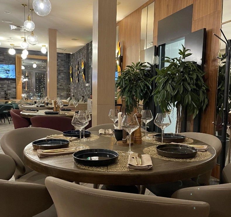 Авторская гастрономия Beer pairing в Москве: Авторская кухня, Пивной ресторан, Постное меню, Живая музыка, Летняя терраса,