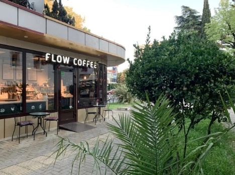 Кофейня Flow Coffee в Адлере: Свежая выпечка, Терраса, Доставка, Десерты, Кофе на вынос,