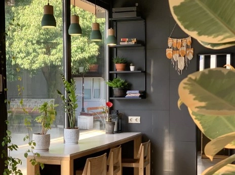 Кофейня Flow Coffee в Адлере: Свежая выпечка, Терраса, Доставка, Десерты, Кофе на вынос,