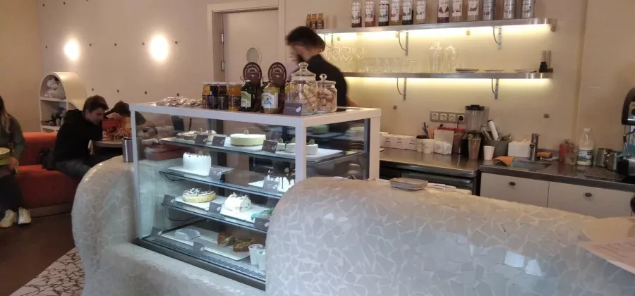 Кафе-кондитерская Mousse art bakery в Минске: До 15 мест, Кондитерская, Бенто-торты, Фототорты, Пандус, Оплата картой, Наличный расчёт, Торты на заказ,