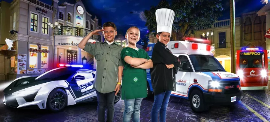 Детский центр KidZania в Дубаи: Профессии для детей , Центр развития , Мини-город, Тематические квесты , Копия города ,