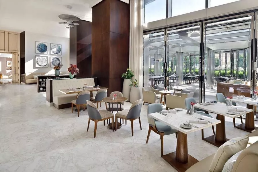 Отель Address Sky View 5* в Дубаи: Спа-комплекс , Бизнес-центр , Детский центр, Изысканный ужин , Отель с панорамным видом , Стильные номера ,