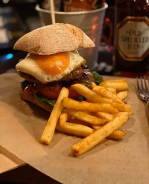 Бар "URBAN PUB"